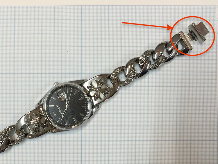 時計のベルト修理